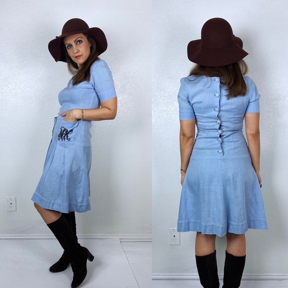 vintage 30s/40s Baby Blue EMBROIDERED POCKETS Linen Day DRESS xs/s full skirt - Picture 9 of 10